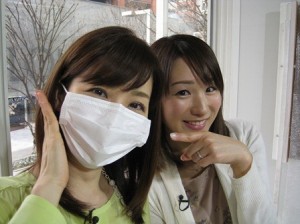 マスクをする松尾由美子