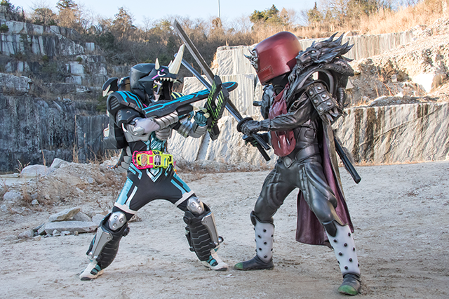 17年03月05日 第21話 Mysteryを追跡せよ ゼロデイの真相を追っていた刑事 上杉 諏訪太朗 がゲーム病を発症した ゼロデイで命を落とした息子の無念を晴らしたい という上杉の思いを聞いた永夢 飯島寛騎 は 飛彩 瀬戸利樹 の制止を