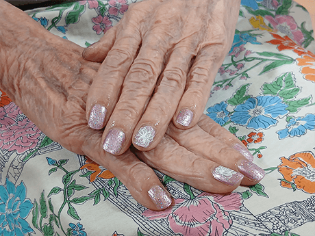 ～９月後半実施～　高齢者施設への美容レクリエーション