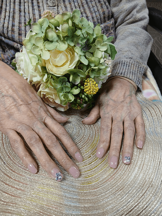 ～９月後半実施～　高齢者施設への美容レクリエーション