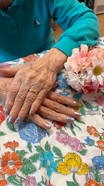 ～10月実施～　高齢者施設への美容レクリエーション