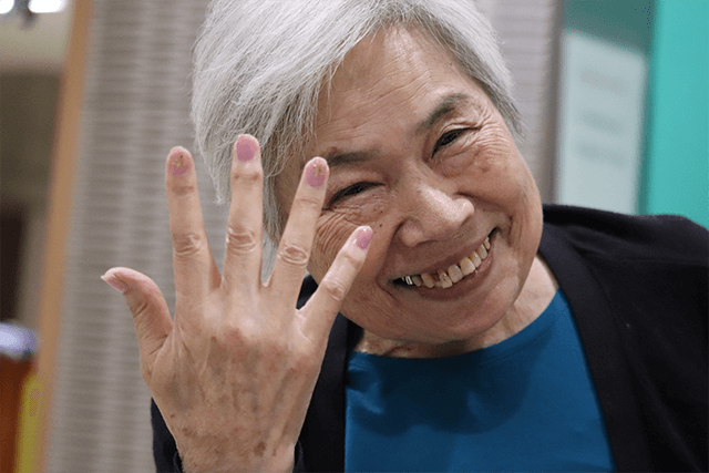 ～11月実施～　高齢者施設への美容レクリエーション