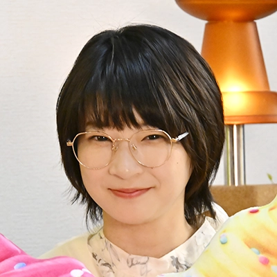 鳥谷栄美(石川瑠華)