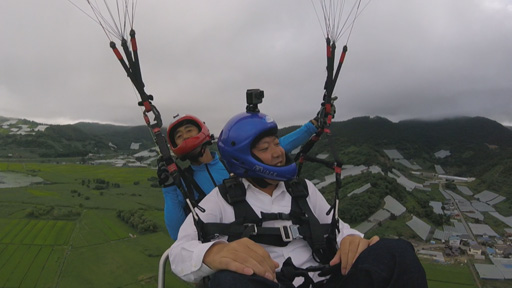 難病抱えながらも車いすで空へ