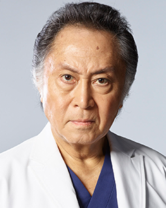 堂本俊太郎（どうもと・しゅんたろう）……北大路欣也