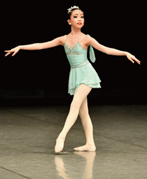 バレエ　菊池海麗　（きくち　みらい）