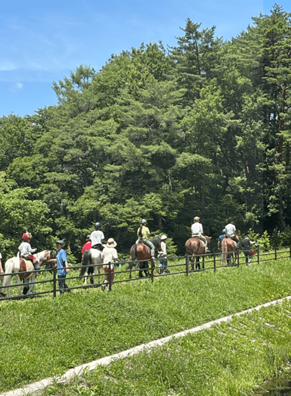 ポニー乗馬に挑戦しました