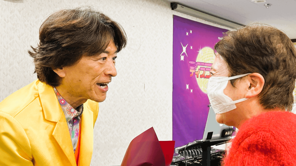 5年ぶりの開催!高齢者施設訪問 DJ OSSHYさんディスコショー