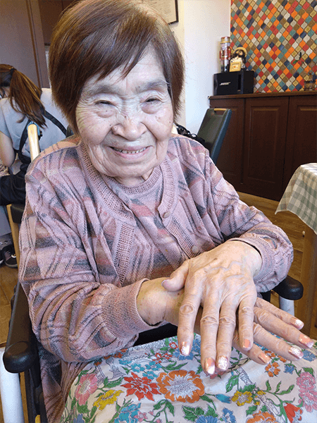 「サンライズ大泉」では9名がネイルを体験