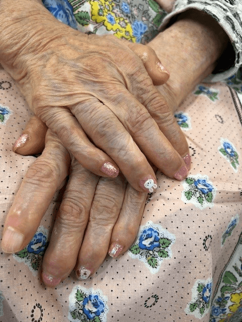 ~9月前半実施~ 高齢者施設への美容レクリエーション