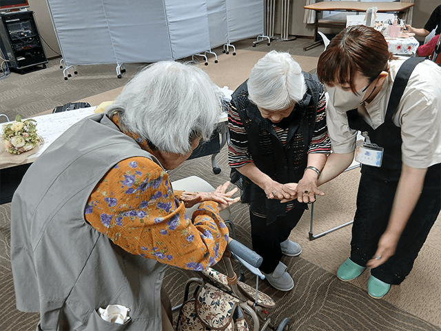 ~9月後半実施~ 高齢者施設への美容レクリエーション