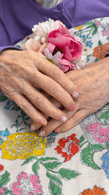 ~10月実施~ 高齢者施設への美容レクリエーション