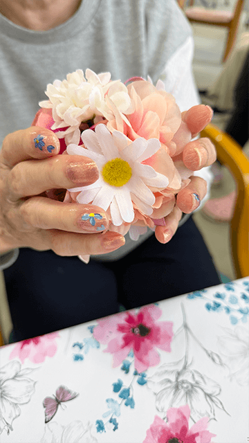 ~10月実施~ 高齢者施設への美容レクリエーション