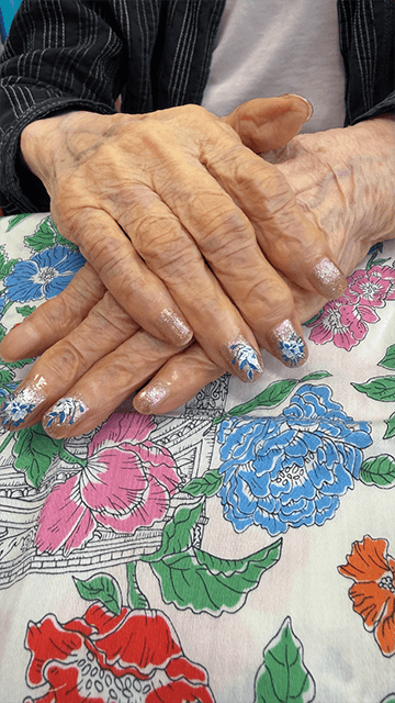 ~10月実施~ 高齢者施設への美容レクリエーション