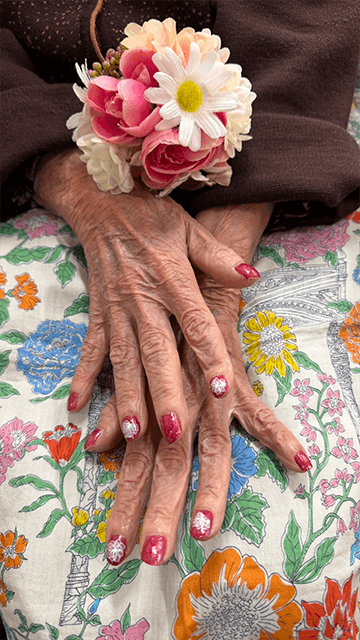 ～11月実施～　高齢者施設への美容レクリエーション