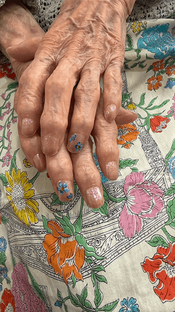 ～11月実施～　高齢者施設への美容レクリエーション