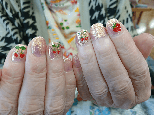 ～11月実施～　高齢者施設への美容レクリエーション