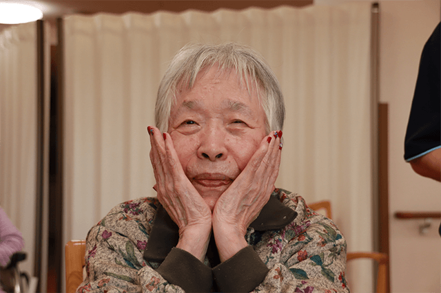 ～11月実施～　高齢者施設への美容レクリエーション