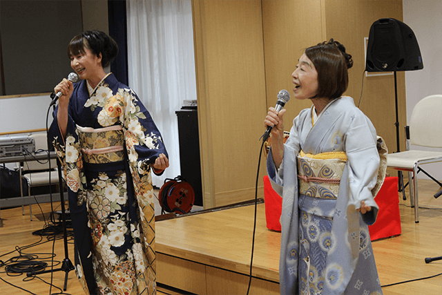 江島ちあき（左）堀征子（右）