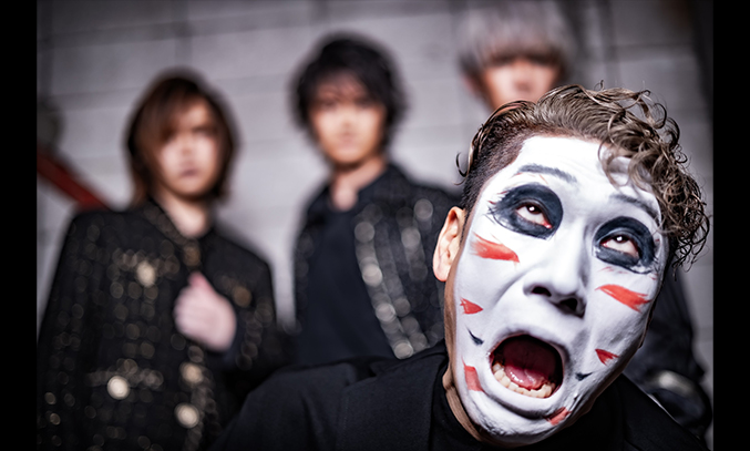 ゴールデンボンバー