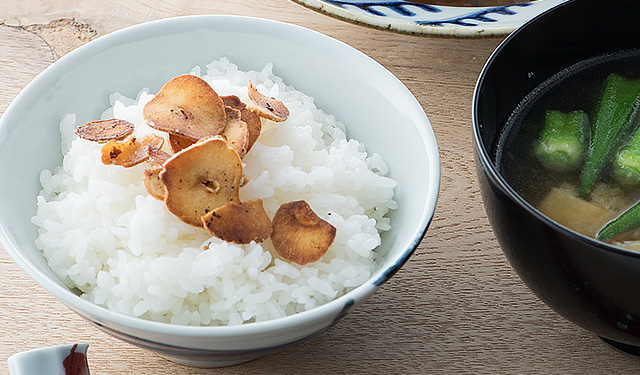 にんにくのバター炒りのせご飯