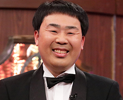 岩尾望（フットボールアワー）