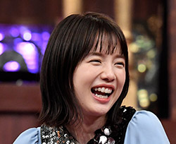 弘中綾香アナ
