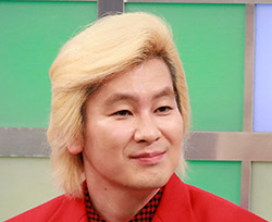 リーダーカズレーザー（メイプル超合金）