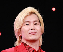 メイプル超合金　カズレーザー