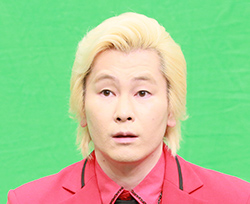 カズレーザー（メイプル超合金）