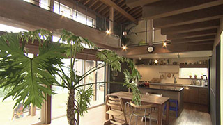 1月5日(土)放送 神奈川県横浜市・村山邸 - 庭と借景と回遊吹き抜けの家 -
