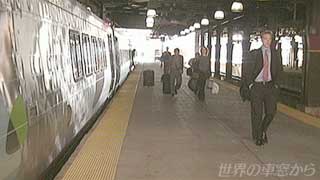 $B%\%9%H%s$KE~Ce$7$?Ns<V(B