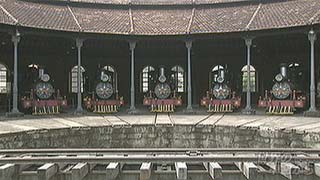 4$B7n(B8$BF|$N<L??(B