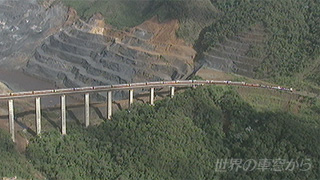 4$B7n(B18$BF|$N<L??(B