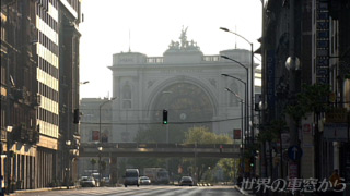 $B@5LL$+$i8+$?%V%@%Z%9%HEl1X$N1X<K(B