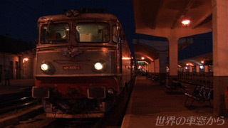 $BAaD+$N%[!<%`$G=PH/$rBT$DNs<V(B