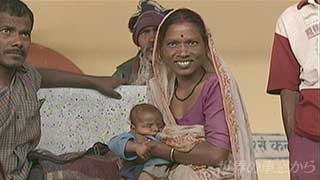 $B%J!<%i%s%@1X$GBT$D?F;R(B