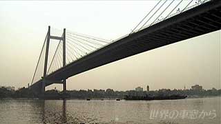 $B9A$+$i8+$?BgET;T%3%k%+%?(B