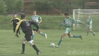 $B%5%C%+!<$r$7$F$$$kCKC#(B