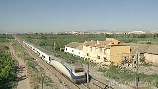 $B%5%i%4%5$K8~$+$&%?%k%4(B