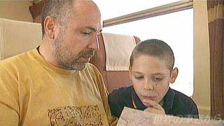 $B<+E><V$GN99TCf$N?F;R(B