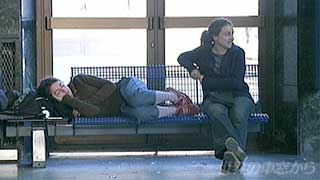 $BD+$N%V%k%4%91X$GNs<V$rBT$D=w@-$?$A(B