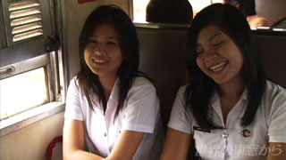 $B>h<VFb$G=P2q$C$?(B2$B?M$N=w;RBg@8(B