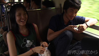 $B%j%>!<%HCO$NN9$K=P$+$1$k%+%C%W%k(B