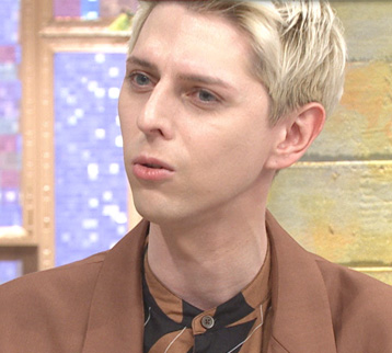  小原ブラス（タレント／コラムニスト）