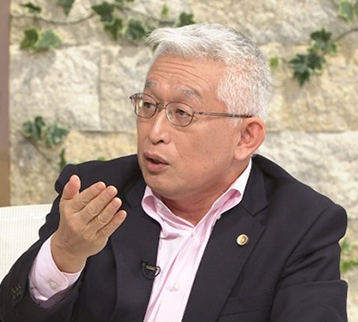 泉房穂（前明石市長/元衆議院議員）